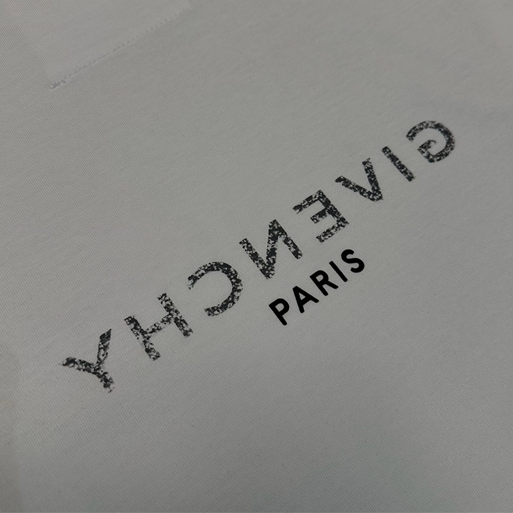 GIVENCHY Paris Logo Print T-shirt